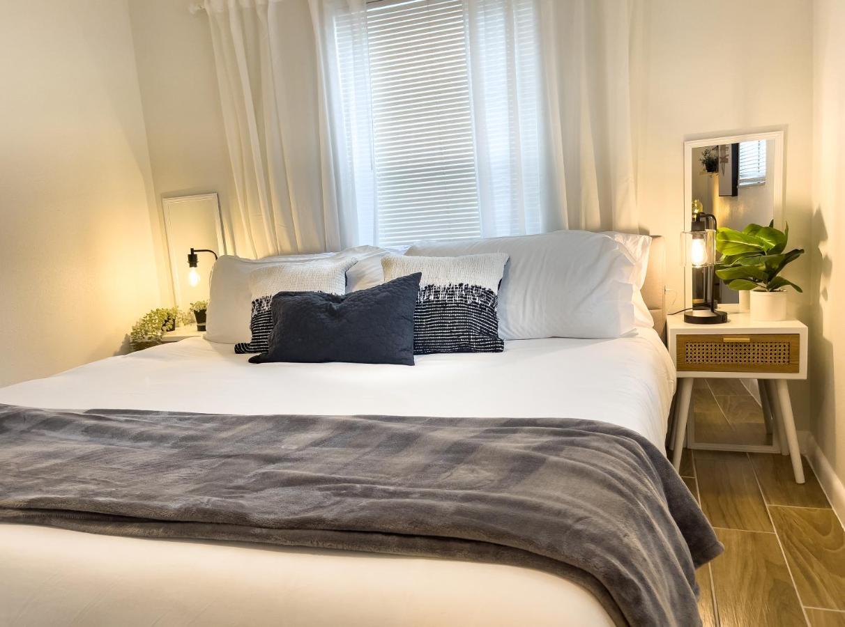 Cozy Home In Tampa Near Ybor & Busch Gardens Bagian luar foto