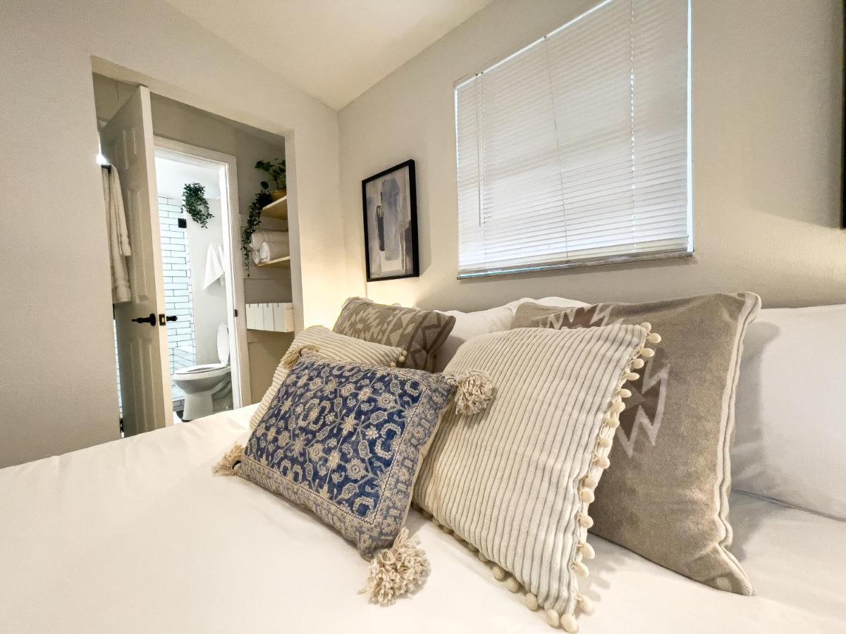 Cozy Home In Tampa Near Ybor & Busch Gardens Bagian luar foto