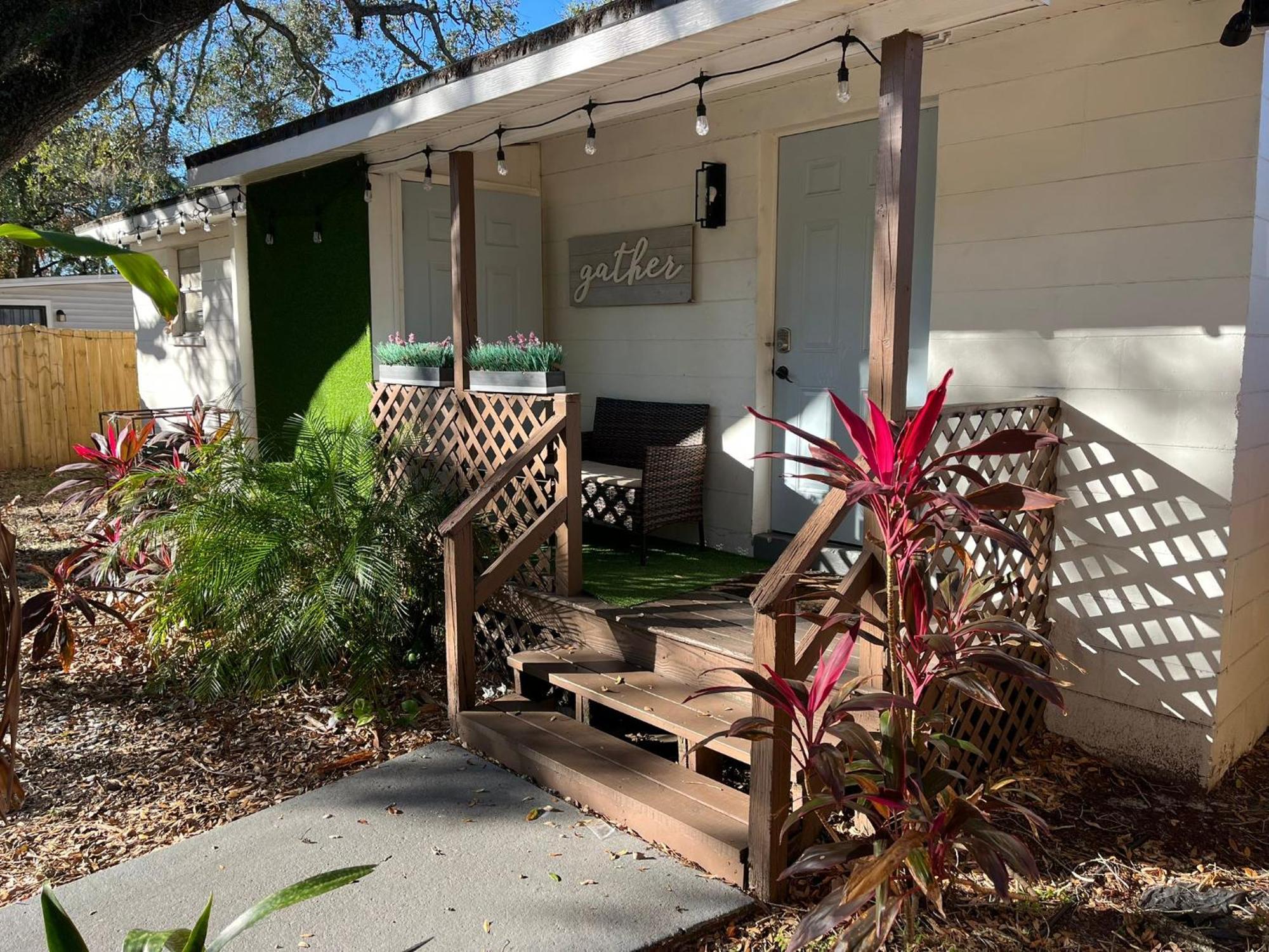 Cozy Home In Tampa Near Ybor & Busch Gardens Bagian luar foto